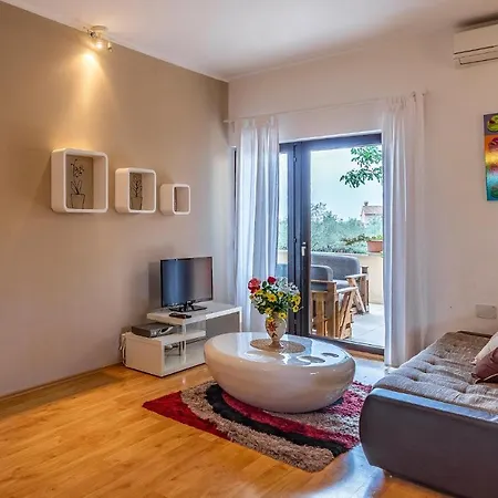 Apartment Lovely In With Wifi