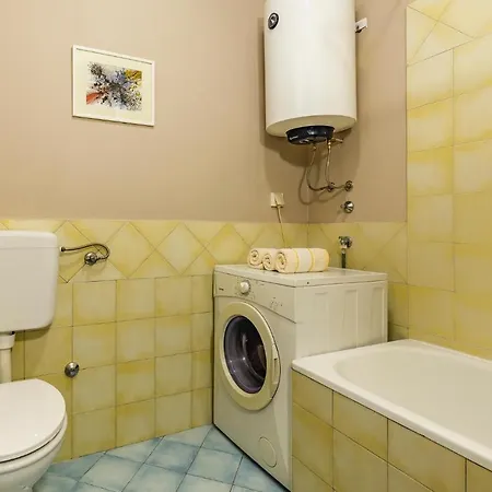 Apartment Lovely In With Wifi *